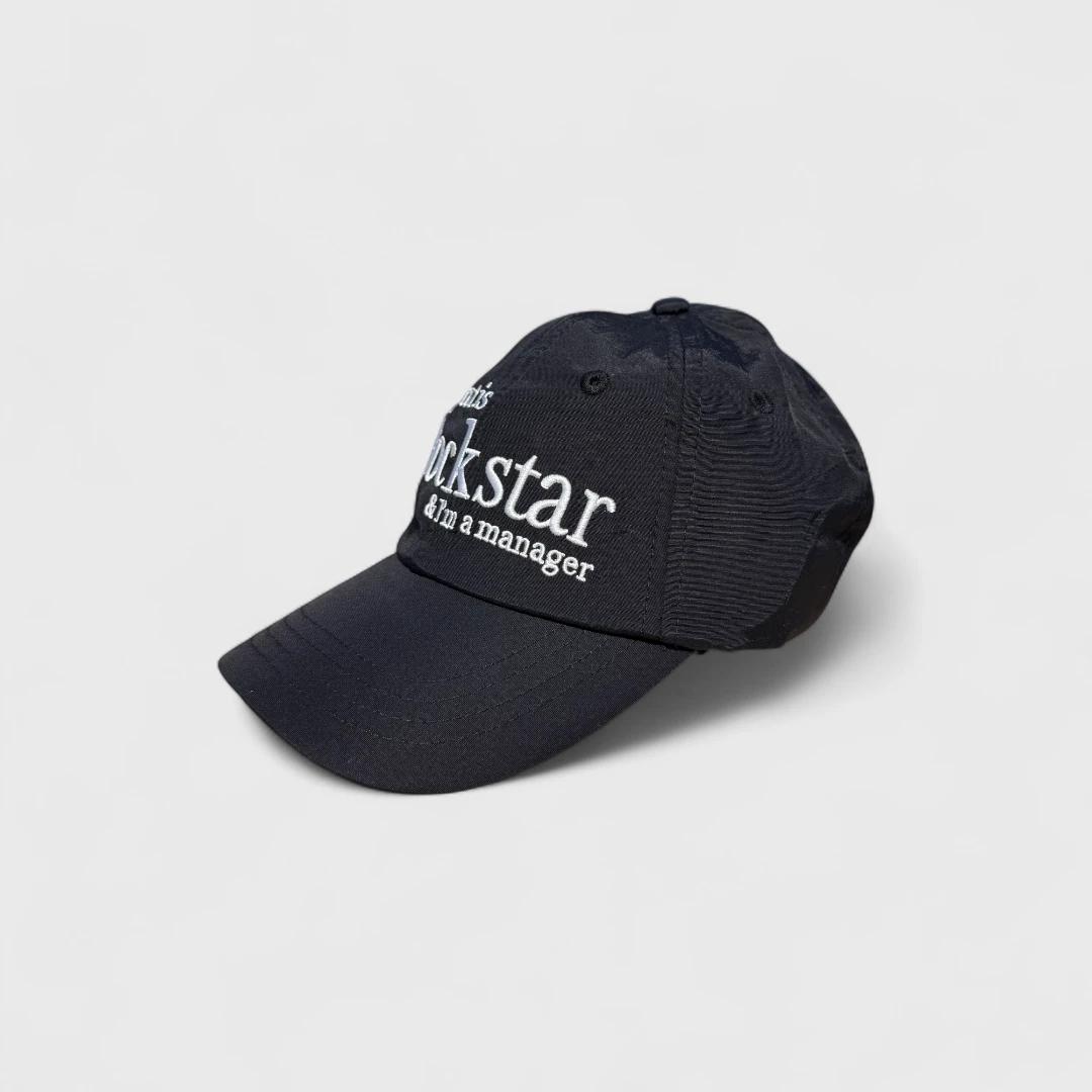 Черная кепка с надписью Rockstar