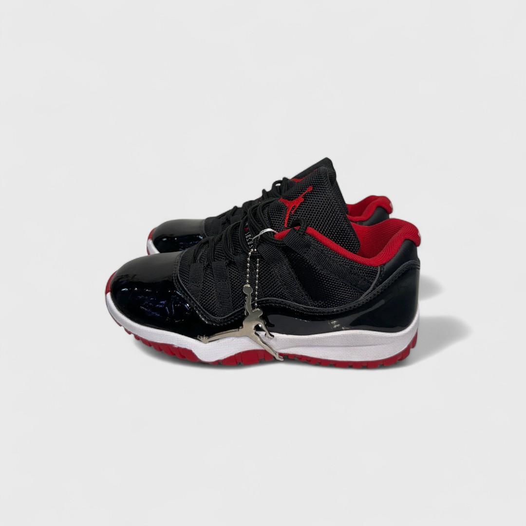 Черные кроссовки Jordan 11 Low