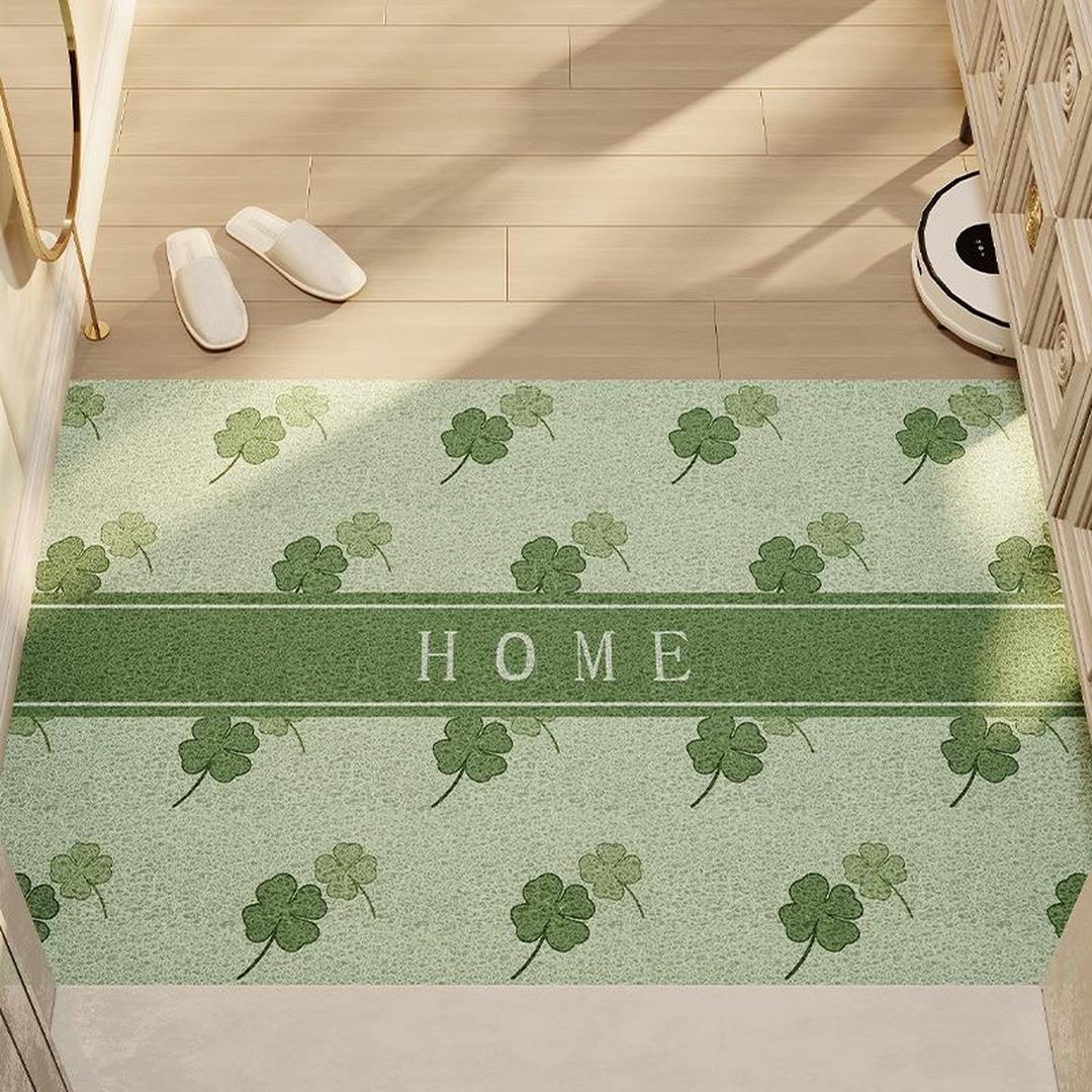 Зеленый коврик с клевером HOME