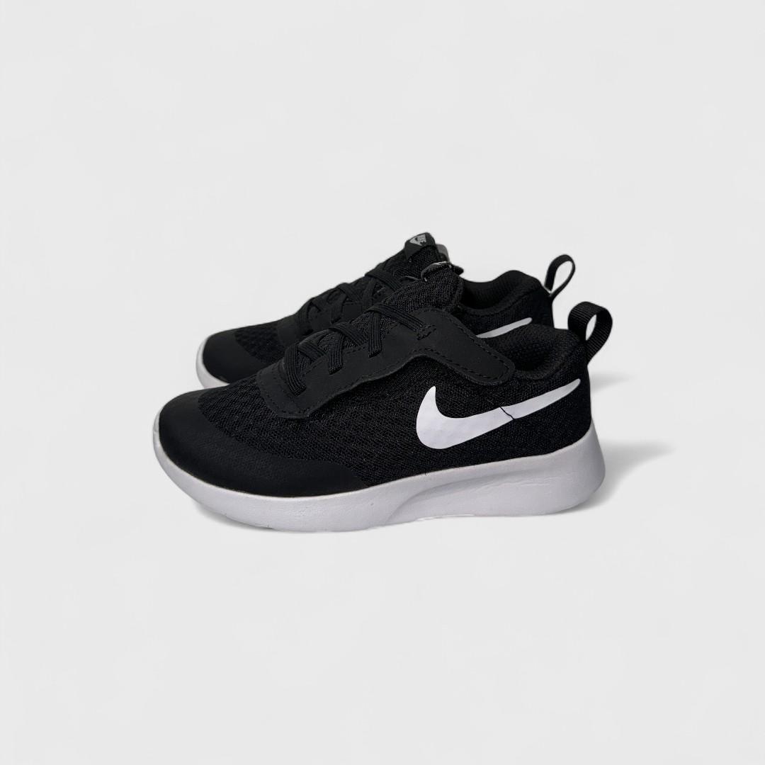 Черные кроссовки Nike для детей