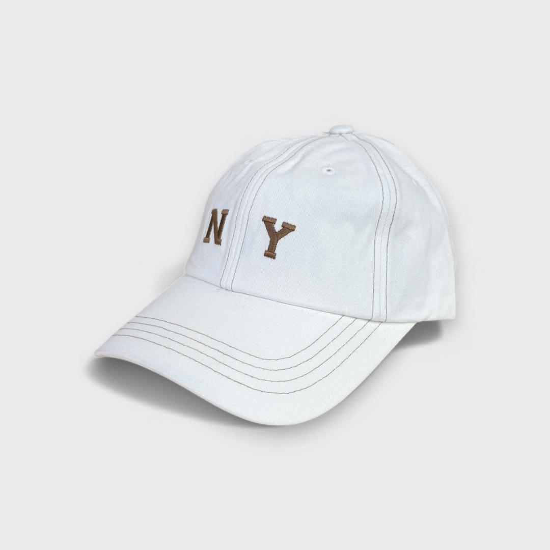 Белая бейсболка NY