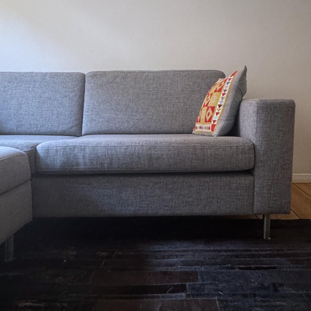 Bolia Scandinavia Sofa (2 1/2 seater)