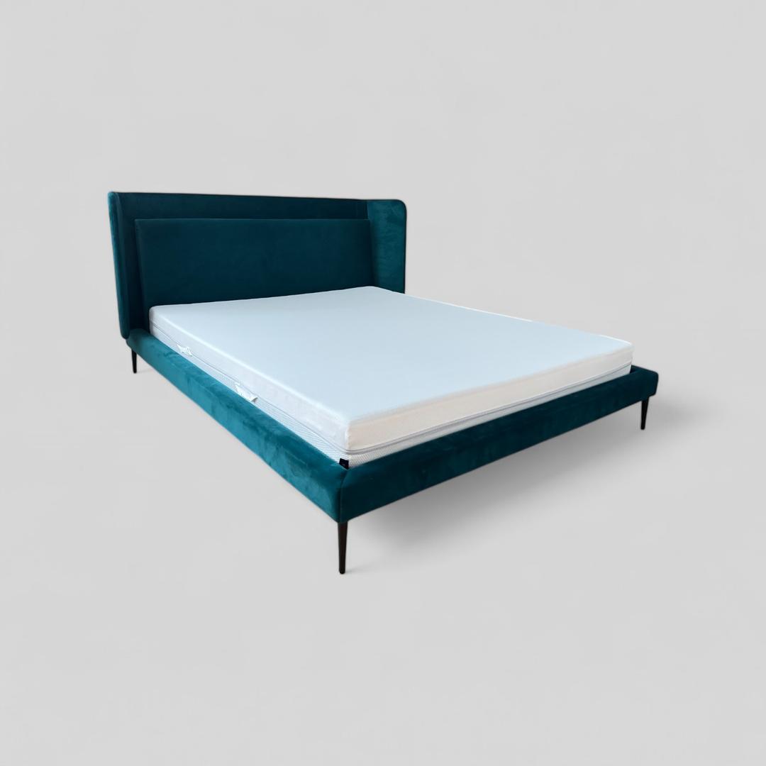 Bo Concept Austin bed