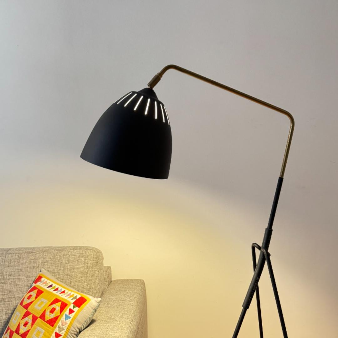 Örsjö Lean Lamp by Jenny Bäck