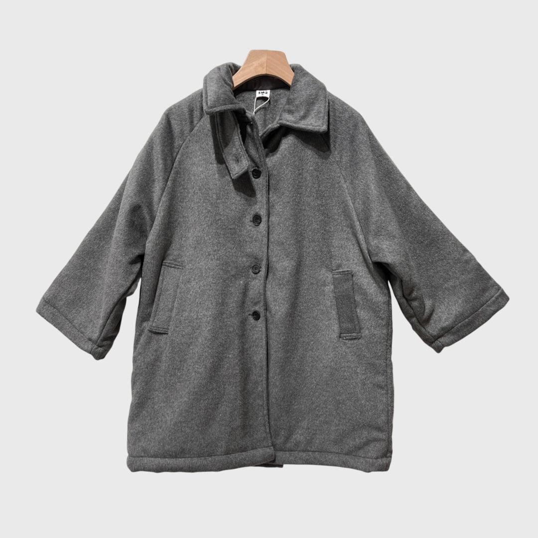 Серое пальто