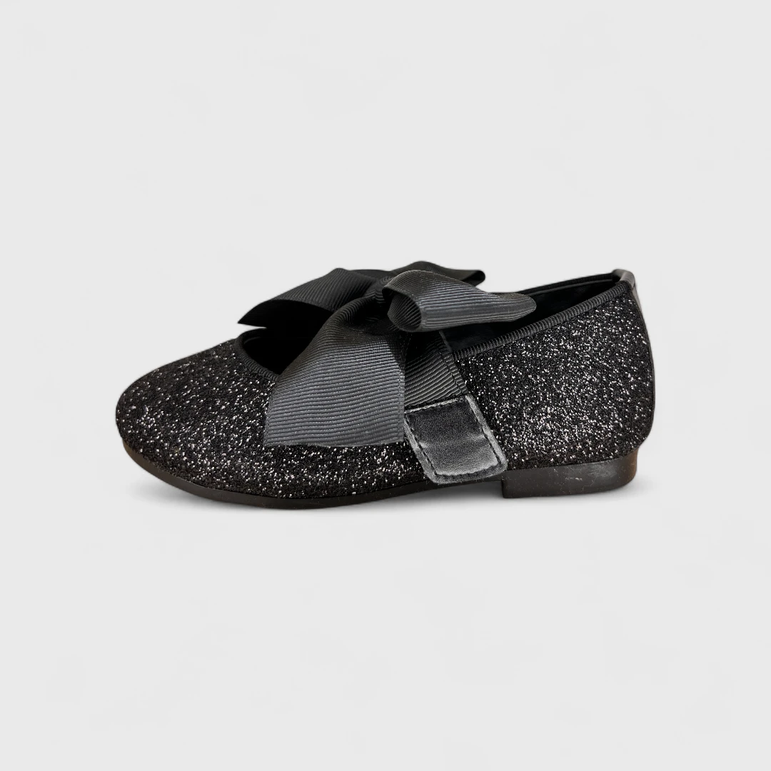 Черные балетки с бантом