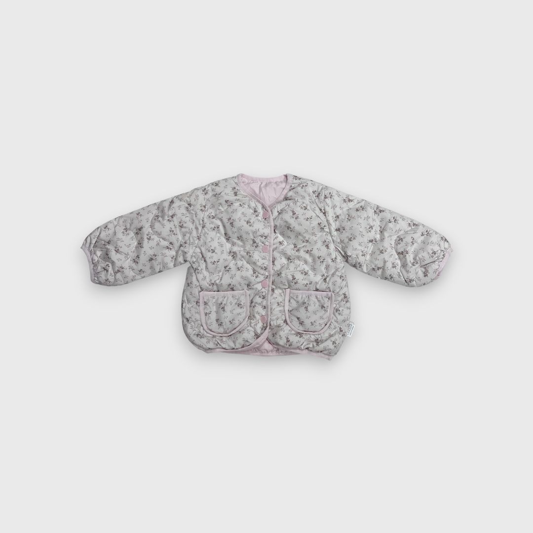 Серая куртка с цветочным принтом