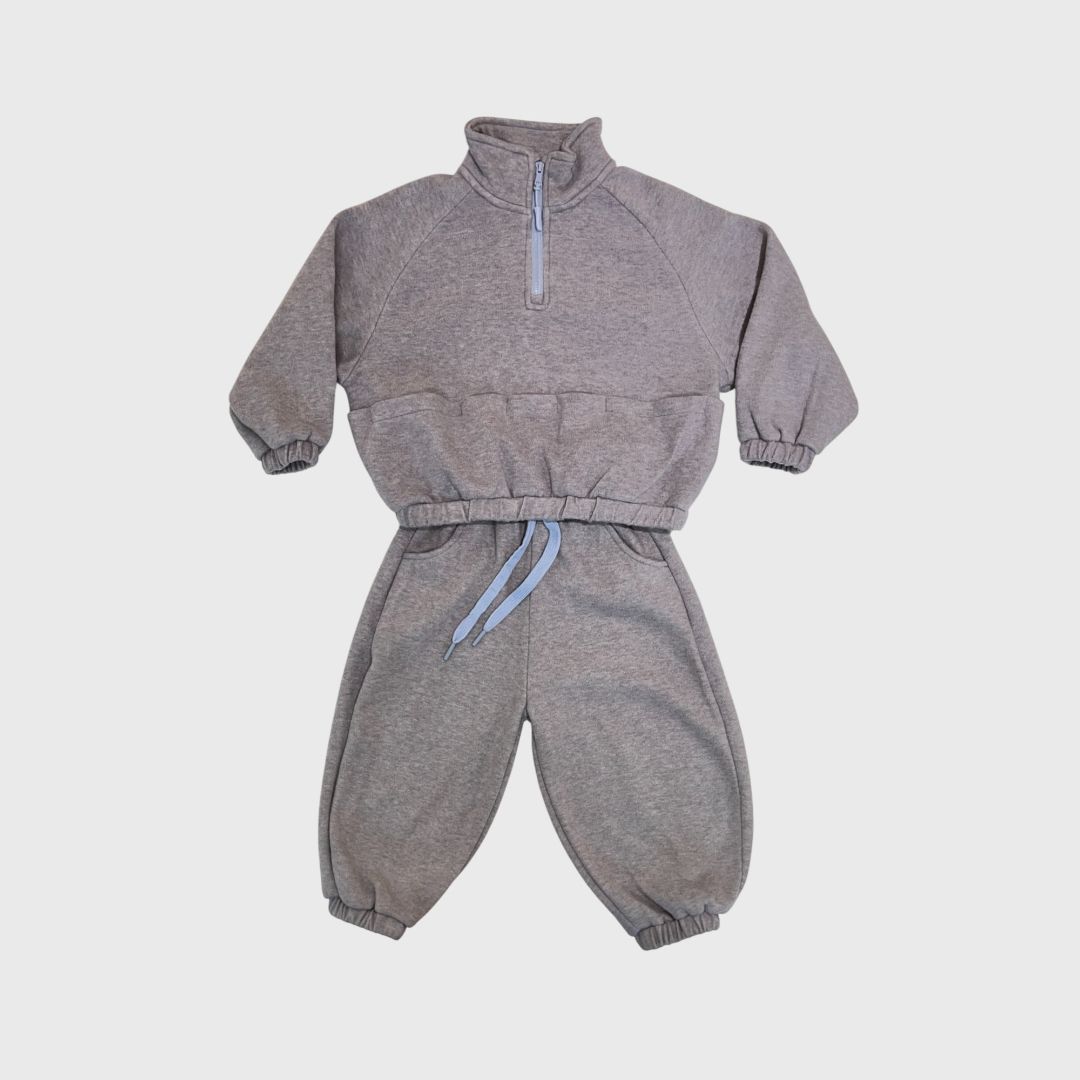 Серый спортивный костюм полумолния