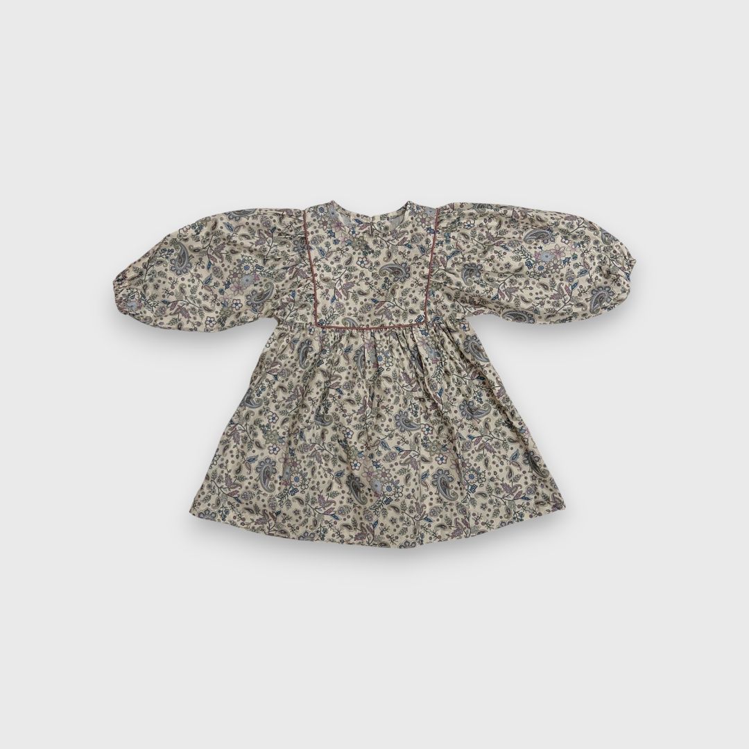 Платье с длинным рукавом в цветочек