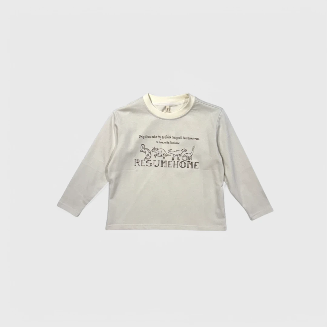 Бежевый лонгслив с динозаврами