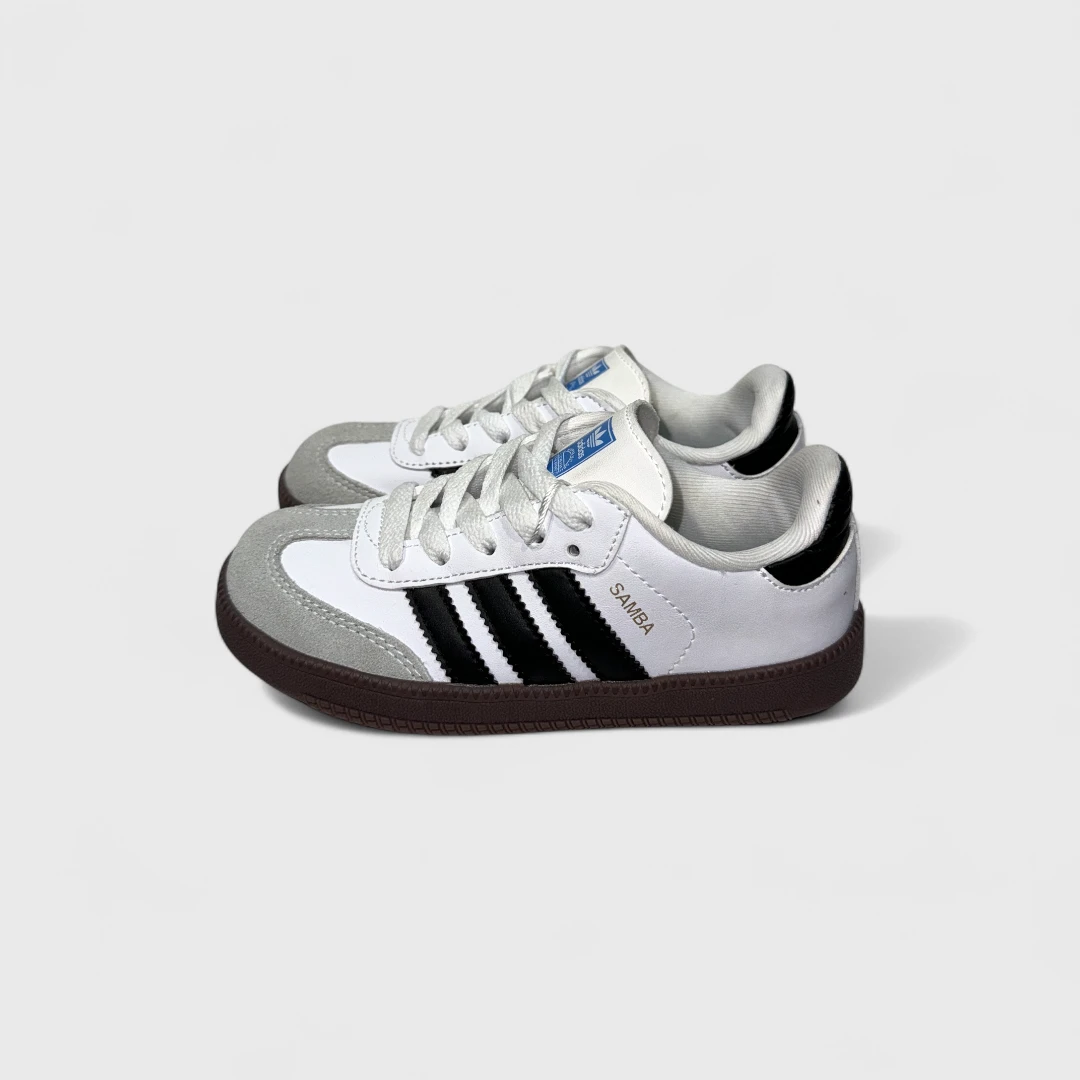 Серые кроссовки Adidas Samba