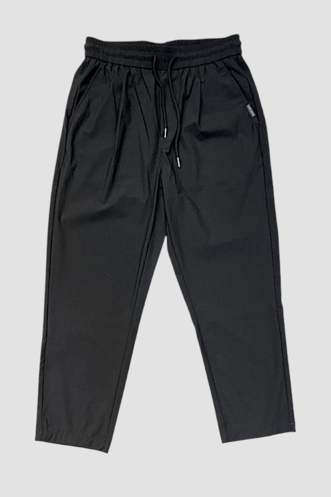 Черные спортивные брюки