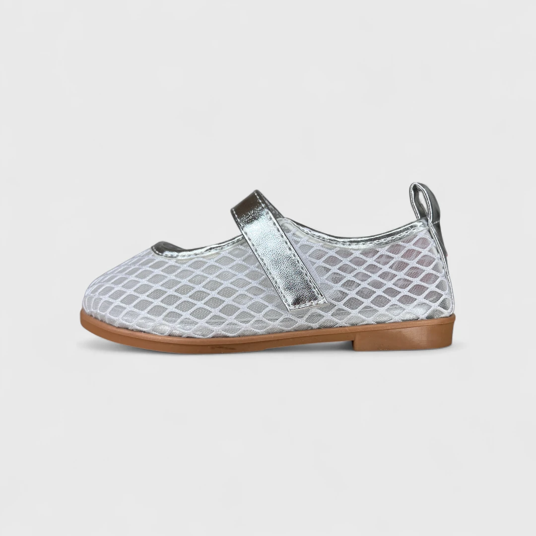 Серебристые тапочки для девочки