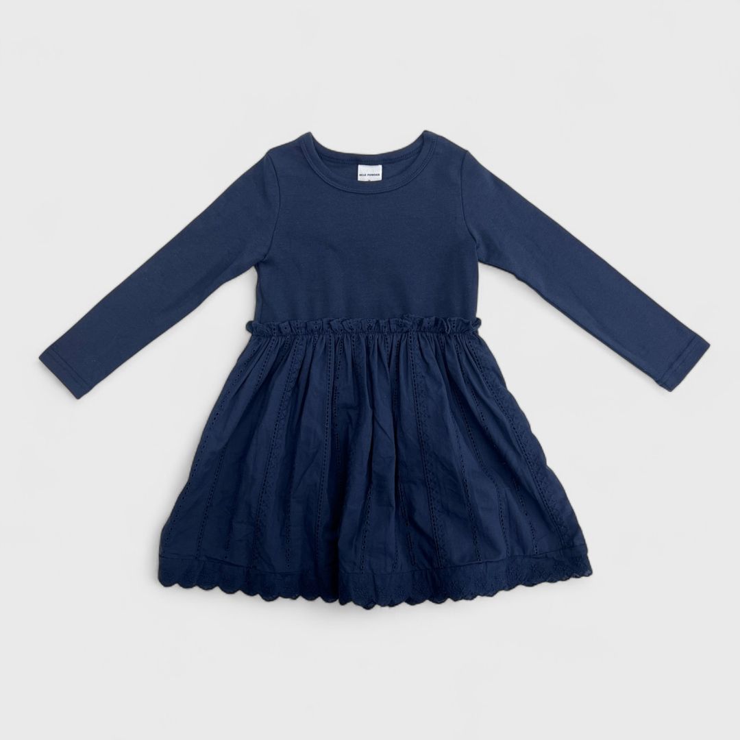 Платье с длинным рукавом