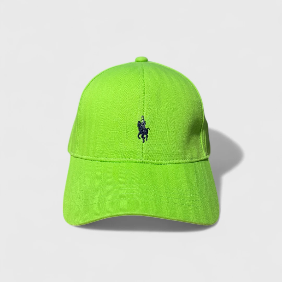 Зеленая бейсболка