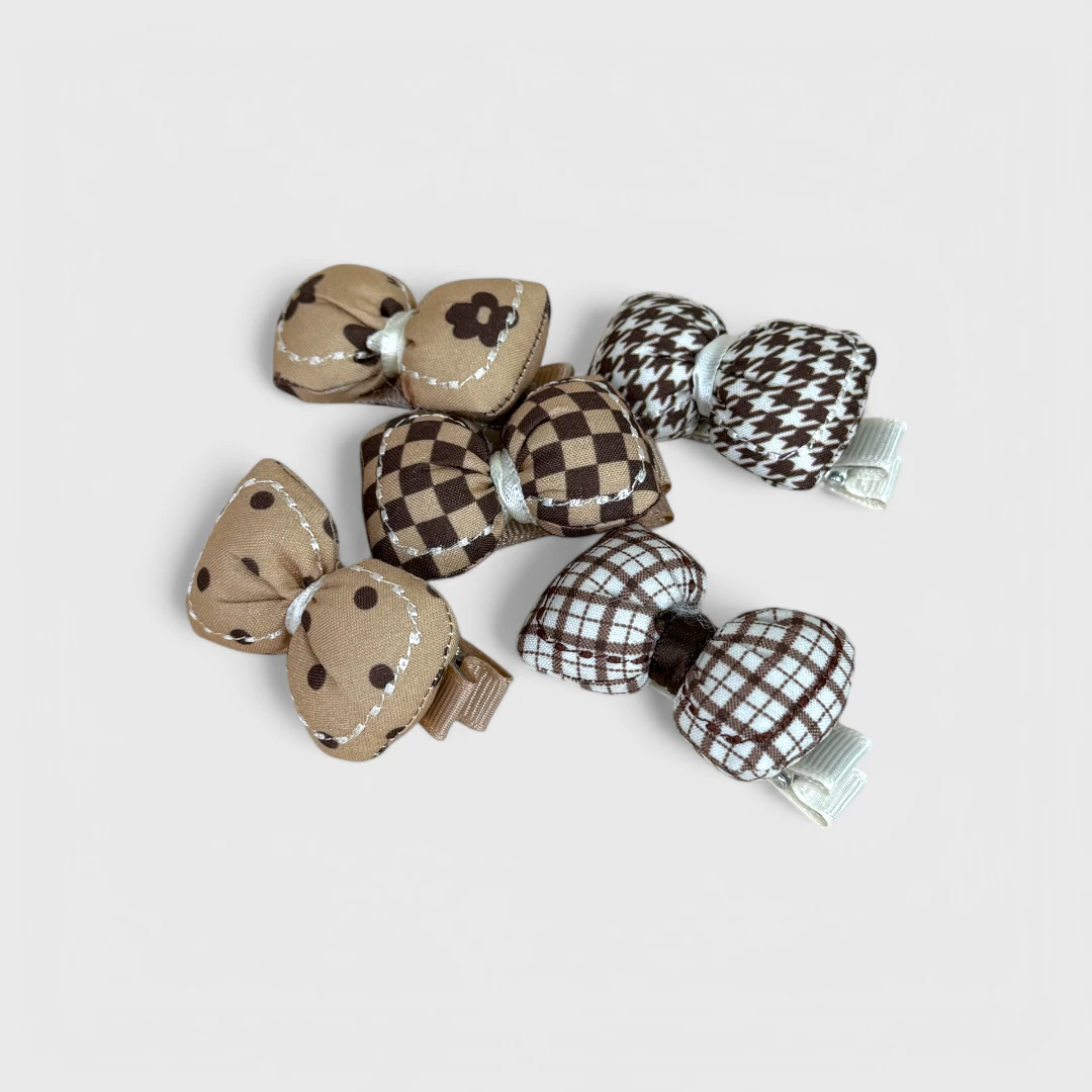 Заколки в форме бантика 