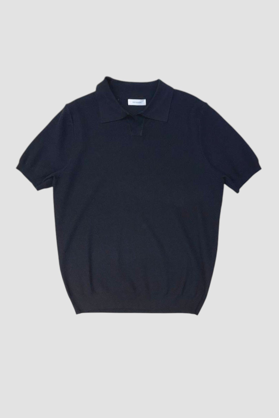 Темно-синяя поло-футболка