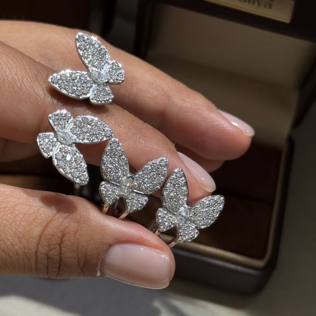 Золотые украшения с бабочками