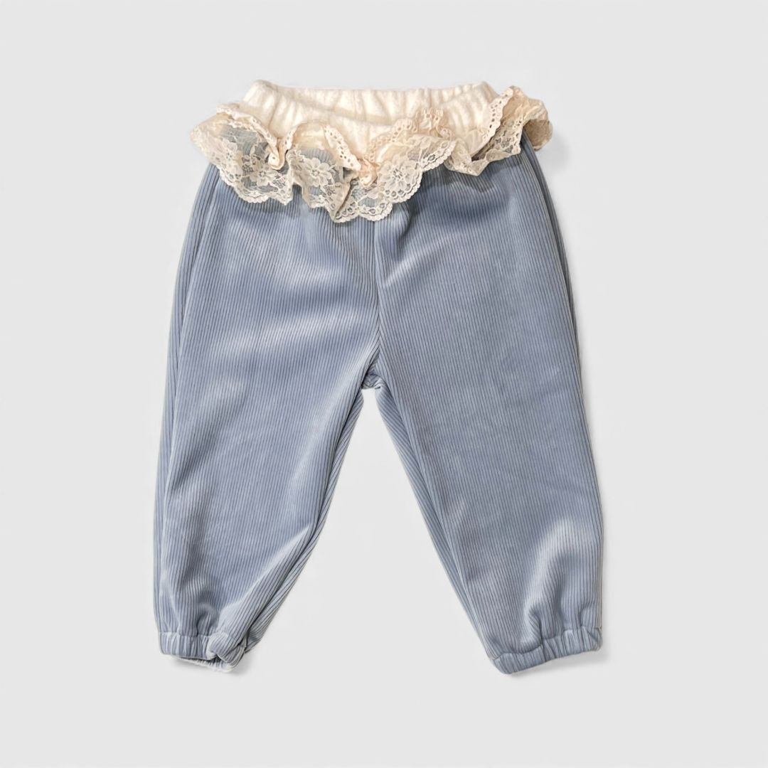 Голубые брюки с кружевом