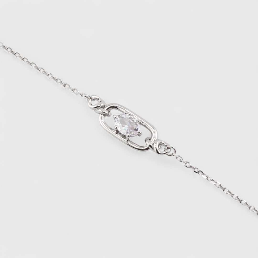 Серебряный браслет с овальным цирконием