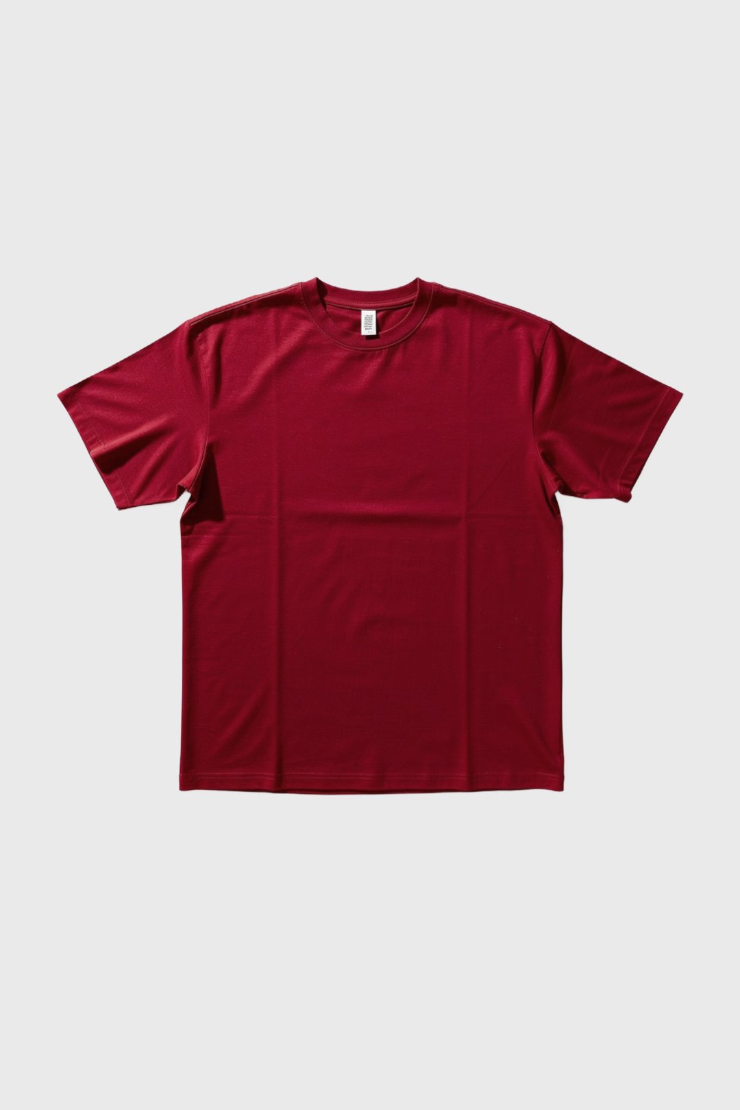 Красная футболка из хлопка