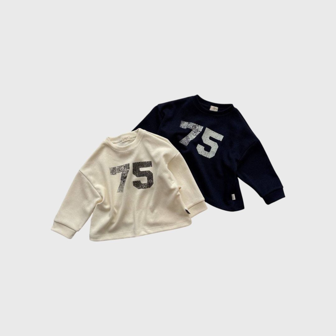 Свитшоты молочный или черный