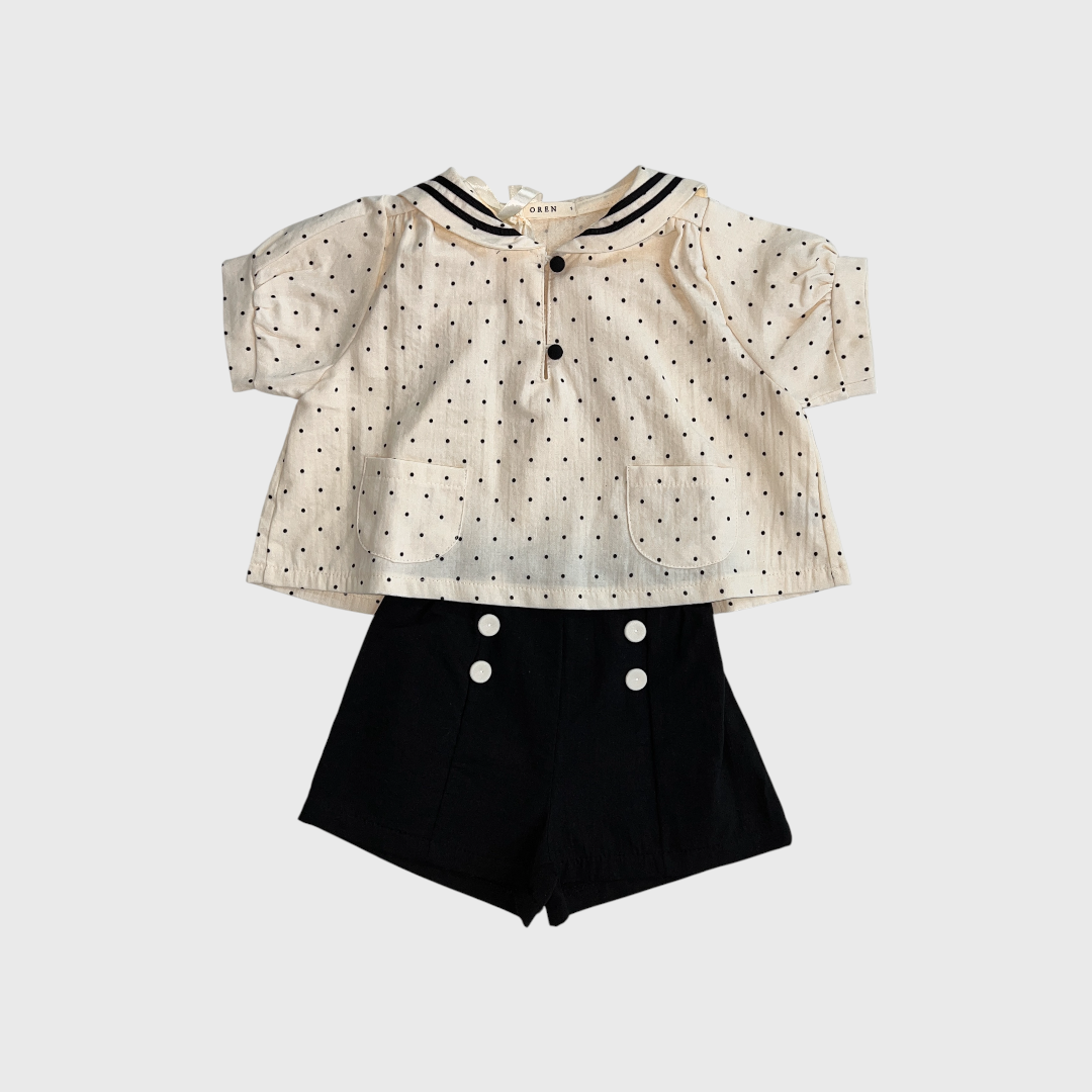 Костюм в горошек