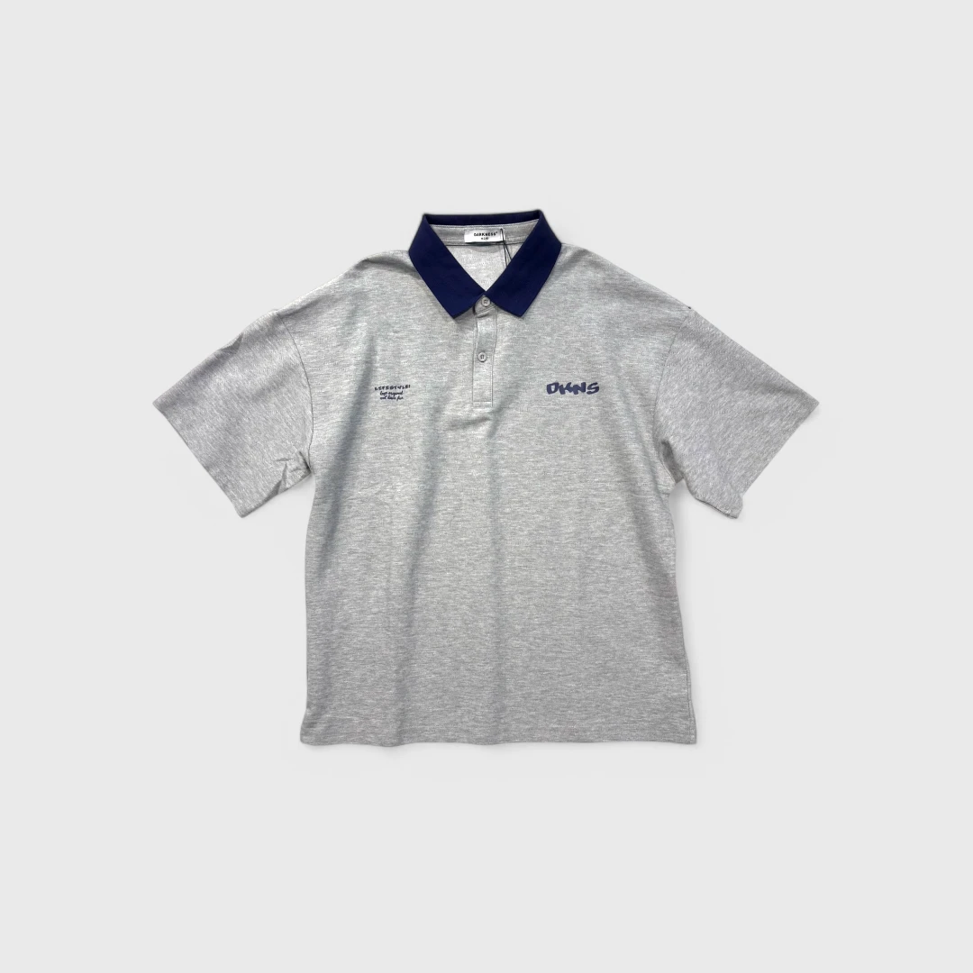 Серая футболка c синим воротником