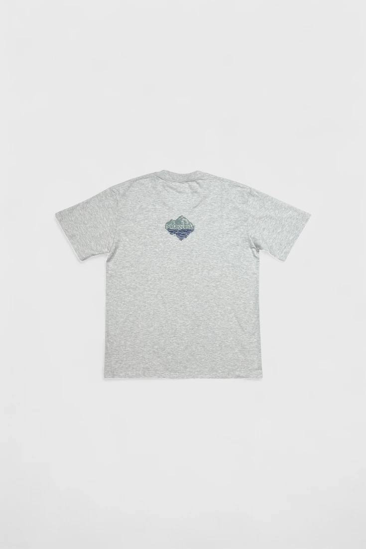 Серая футболка