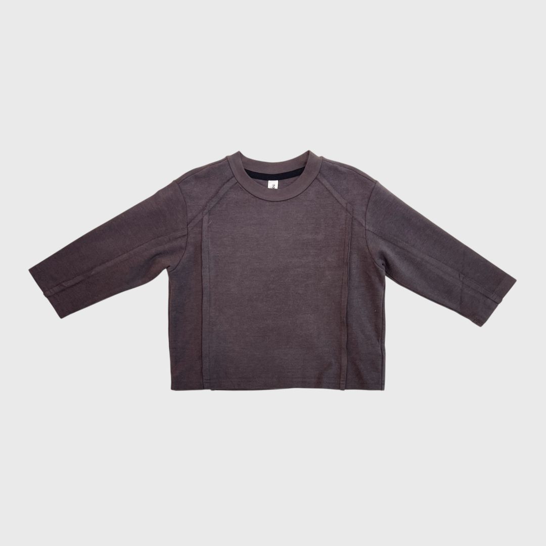 Кофта с линиями