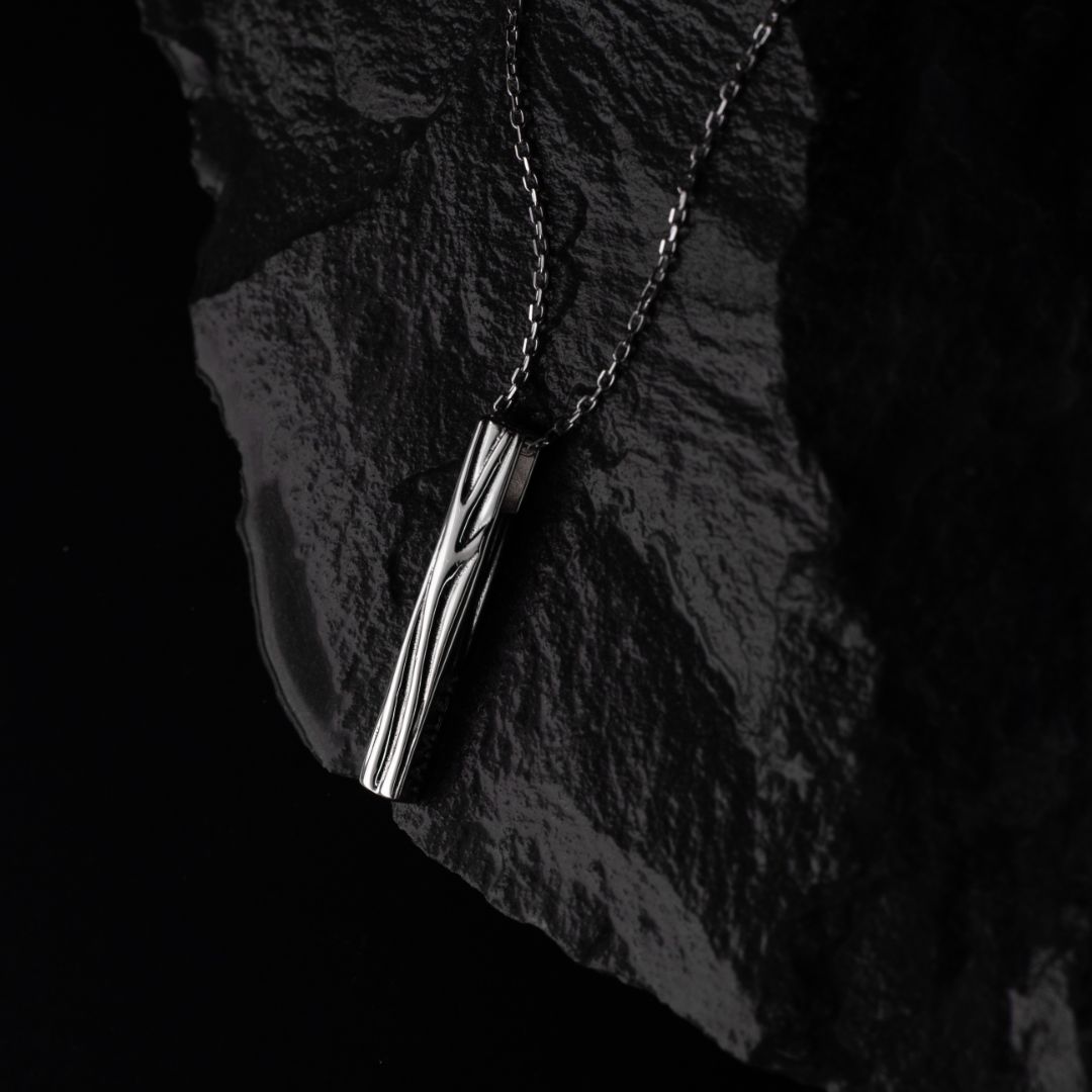 Колье в форме прямоугольника из коллекции MATERIA