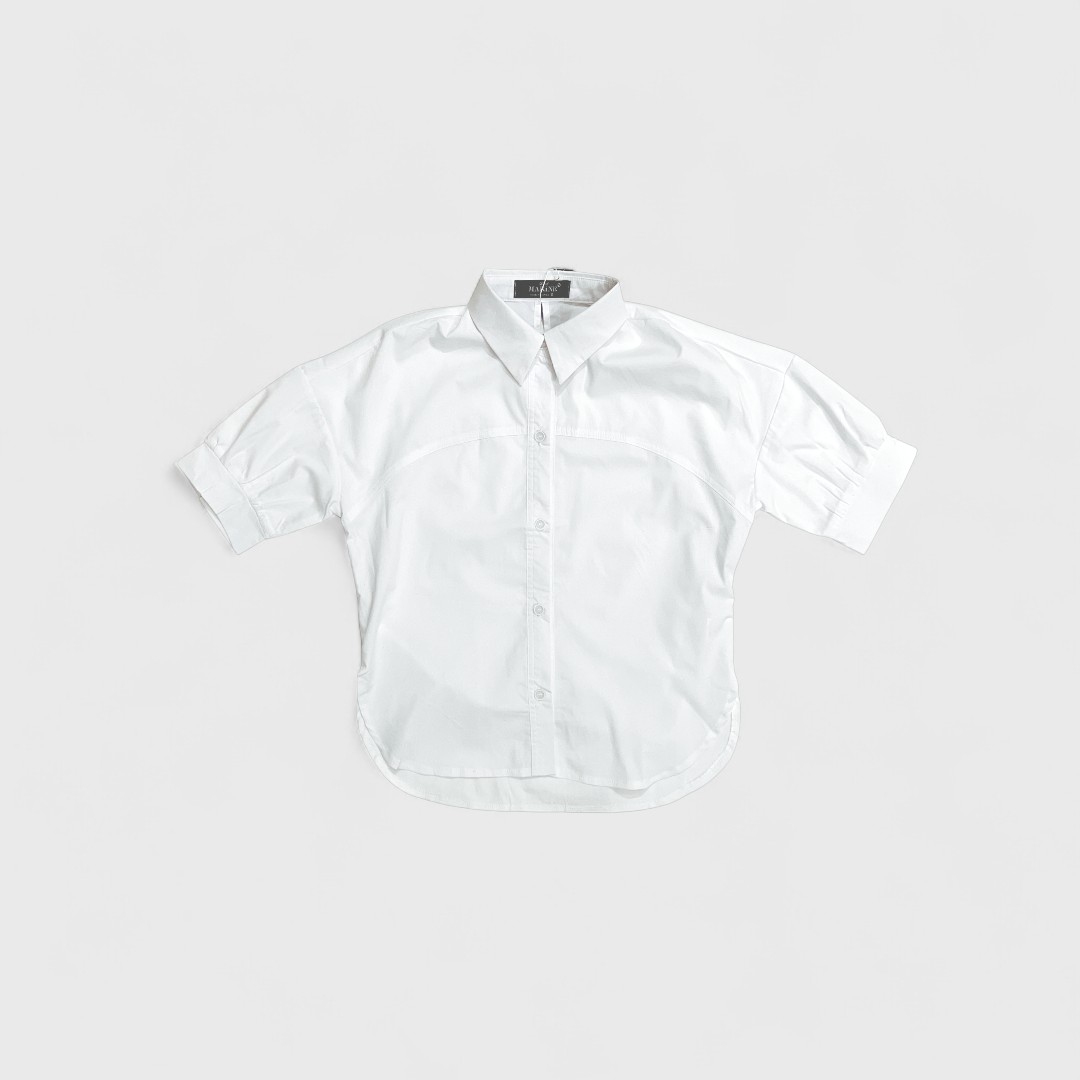 Белая рубашка с коротким рукавом