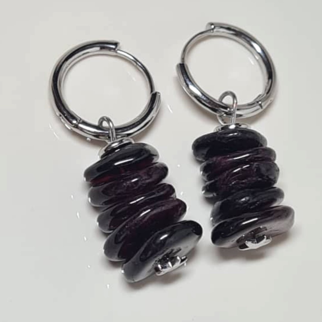 Черные серьги из граната