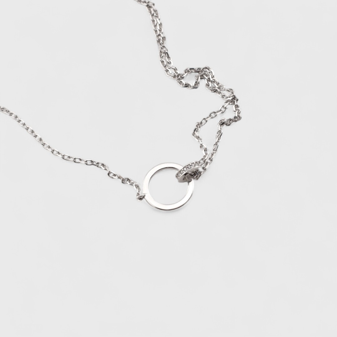 Серебряная подвеска в форме кольца