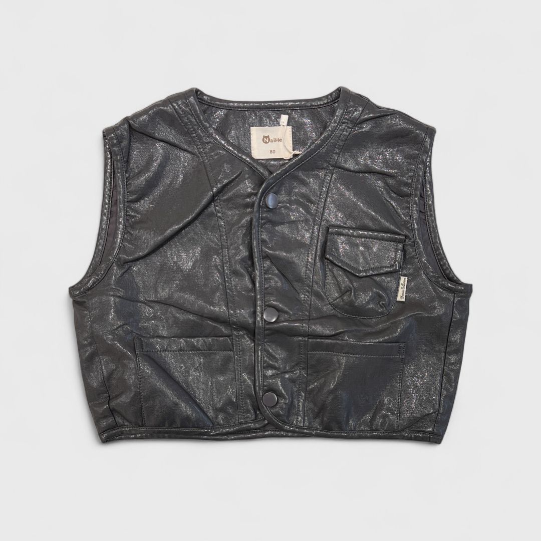 Графитовый жилет из эко кожи