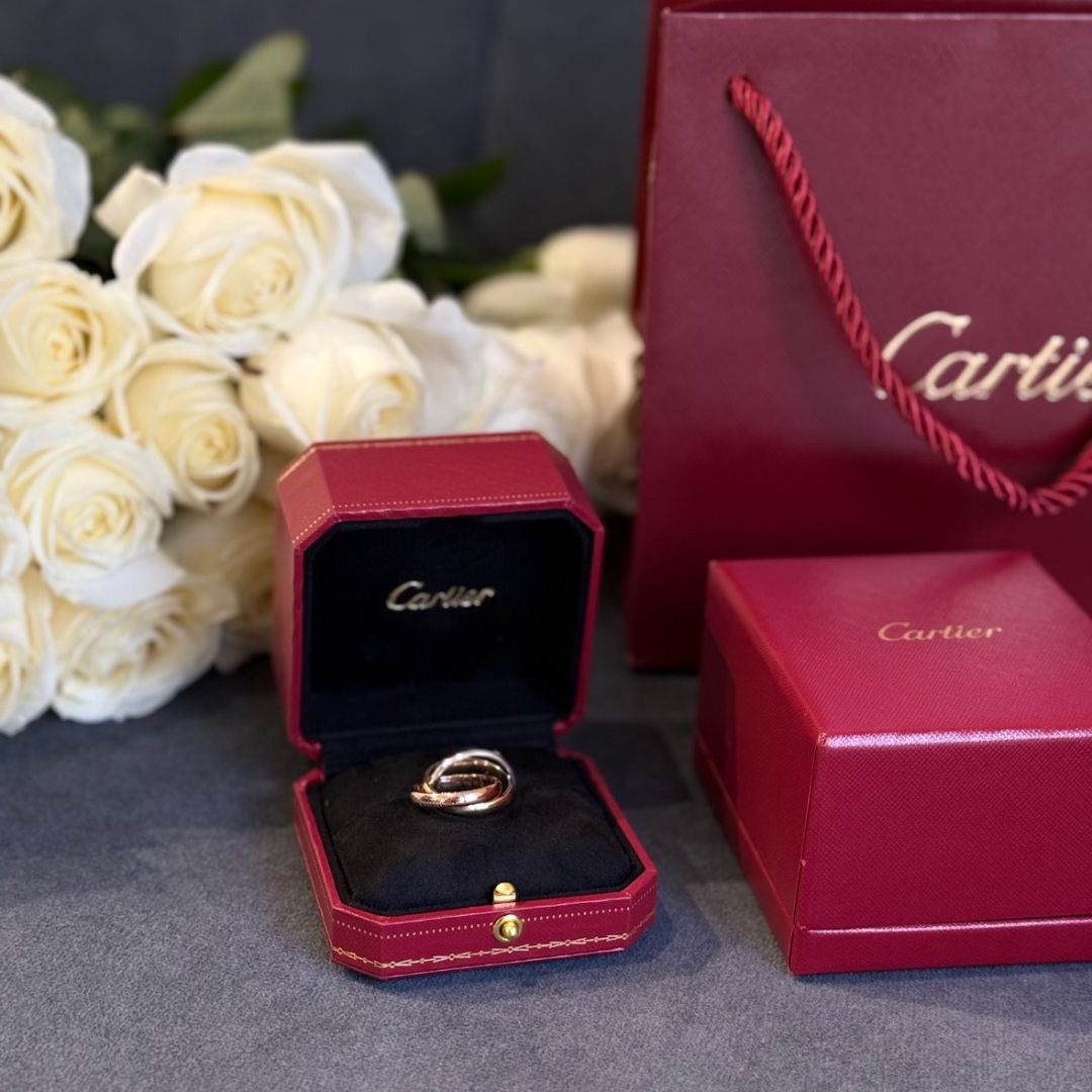 Золотое кольцо Cartier