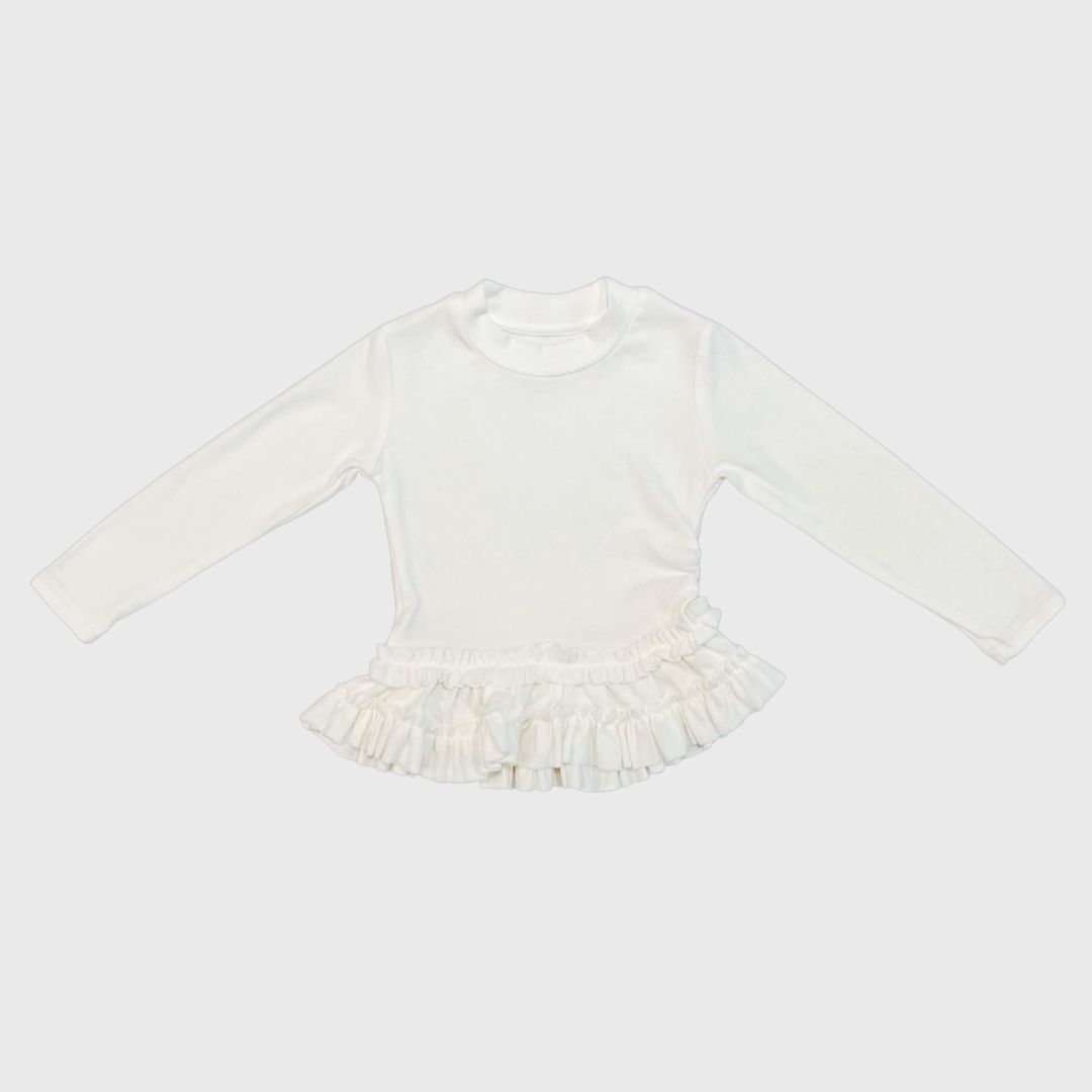 Белая кофта с рюшами