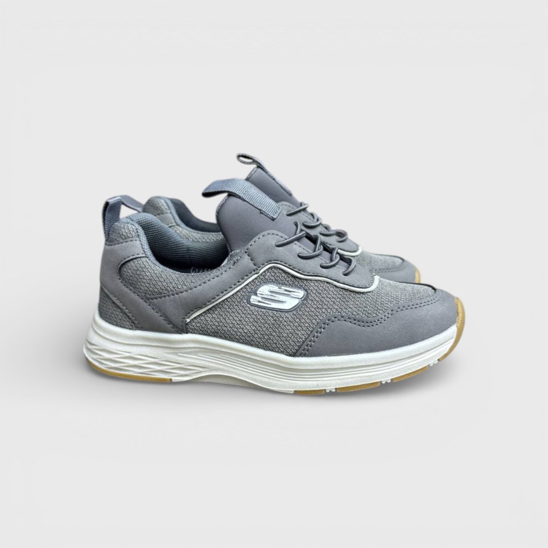 Серые кроссовки Skechers Sport