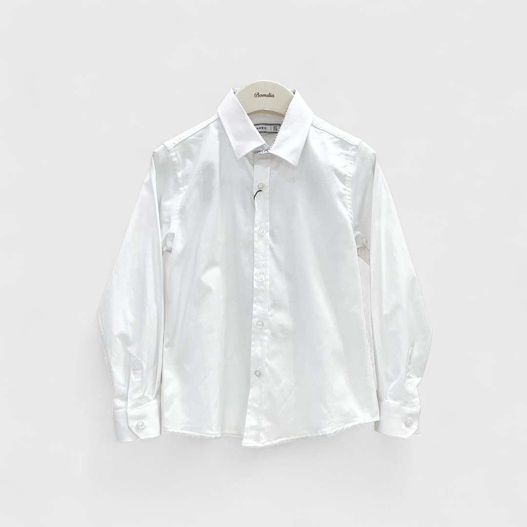 Классическая белая рубашка