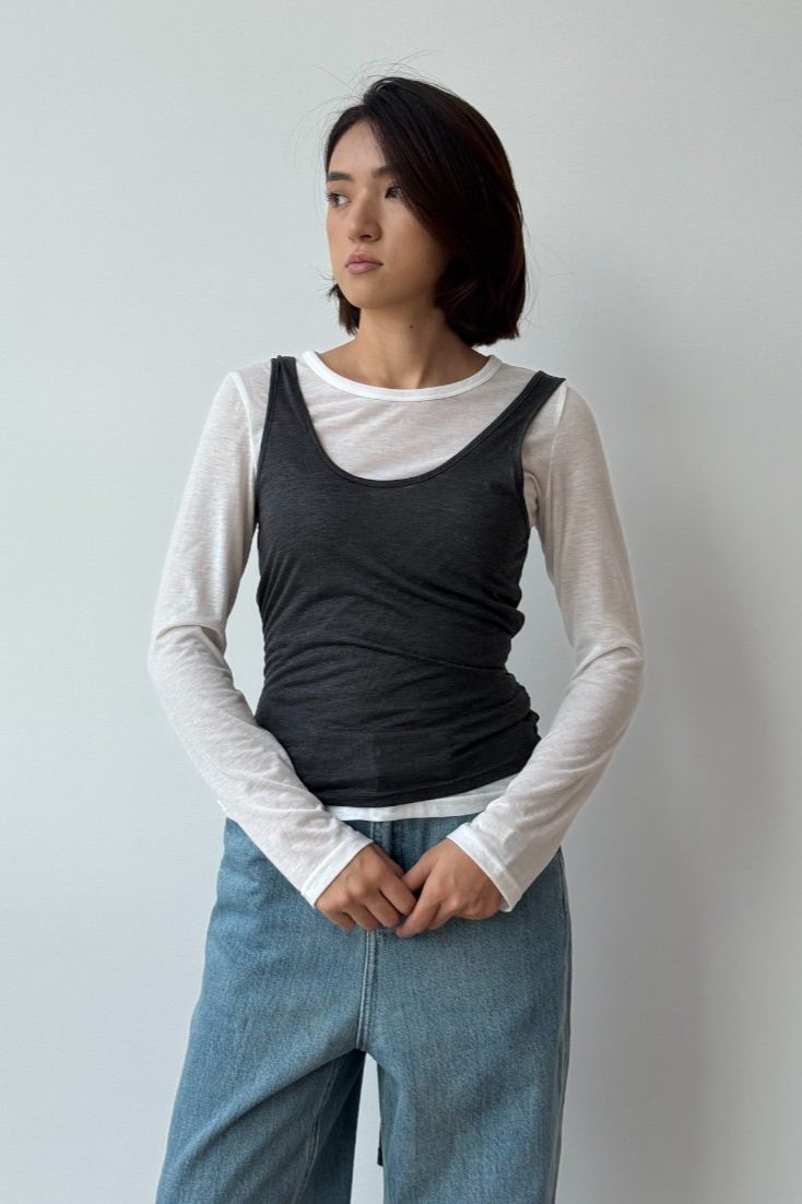 Двойной лонгслив с серой майкой