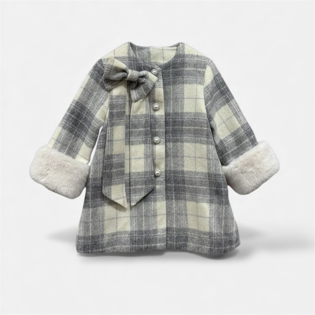 Серое пальто с узором и рюшей