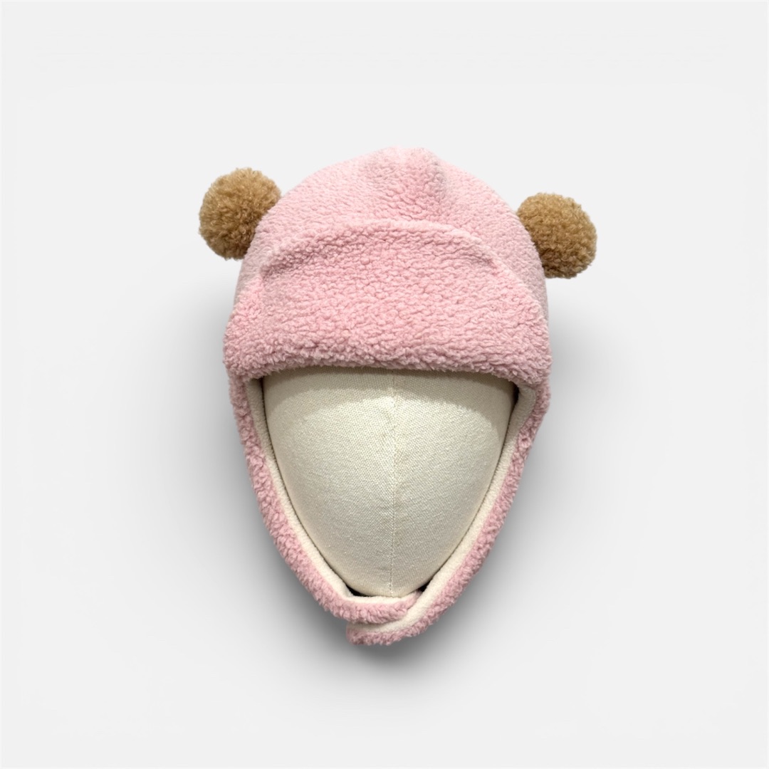 Розовая шапка с ушками