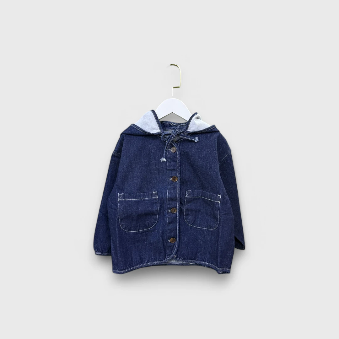 Джинсовая куртка с снимающимся капюшоном 