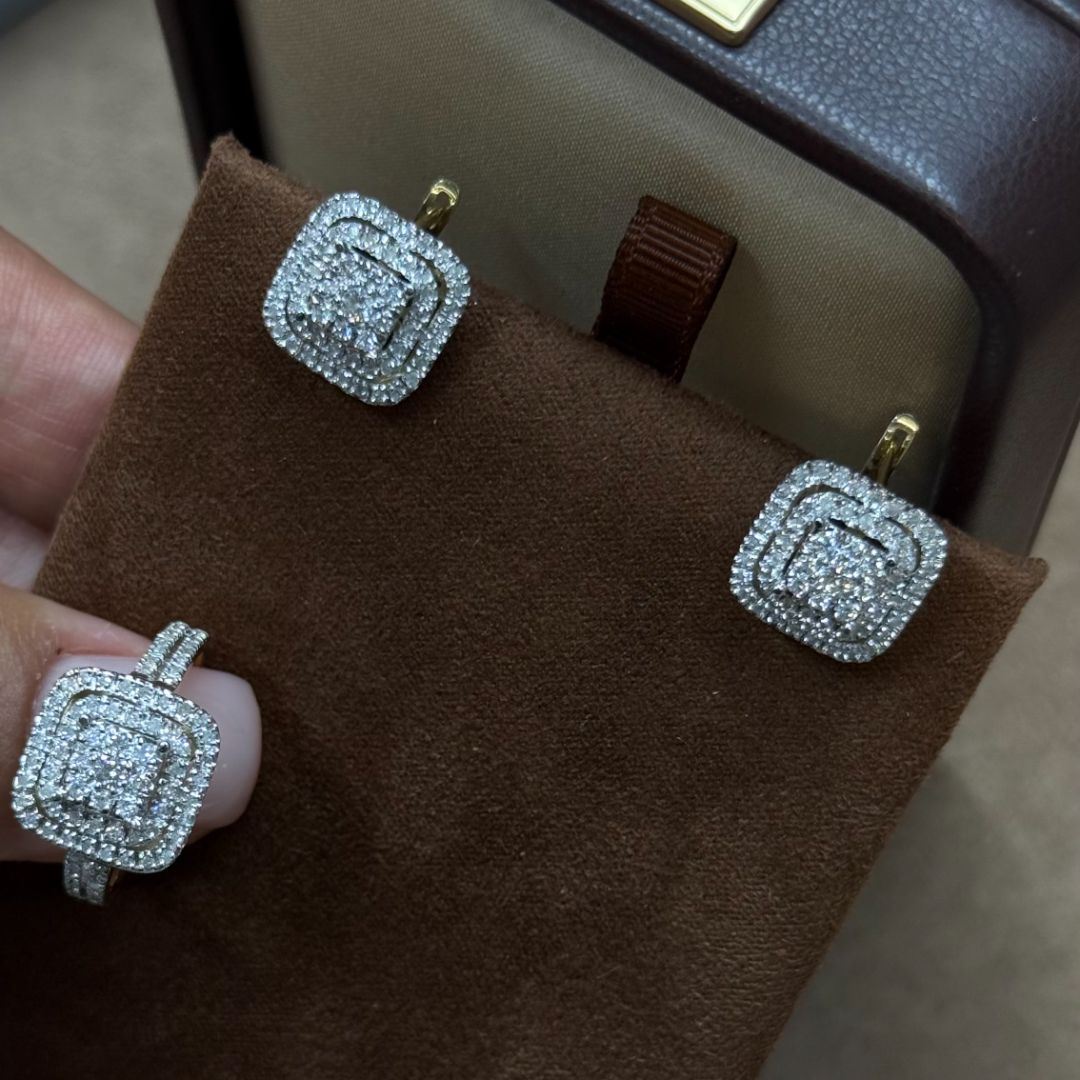 Набор украшений с бриллиантами