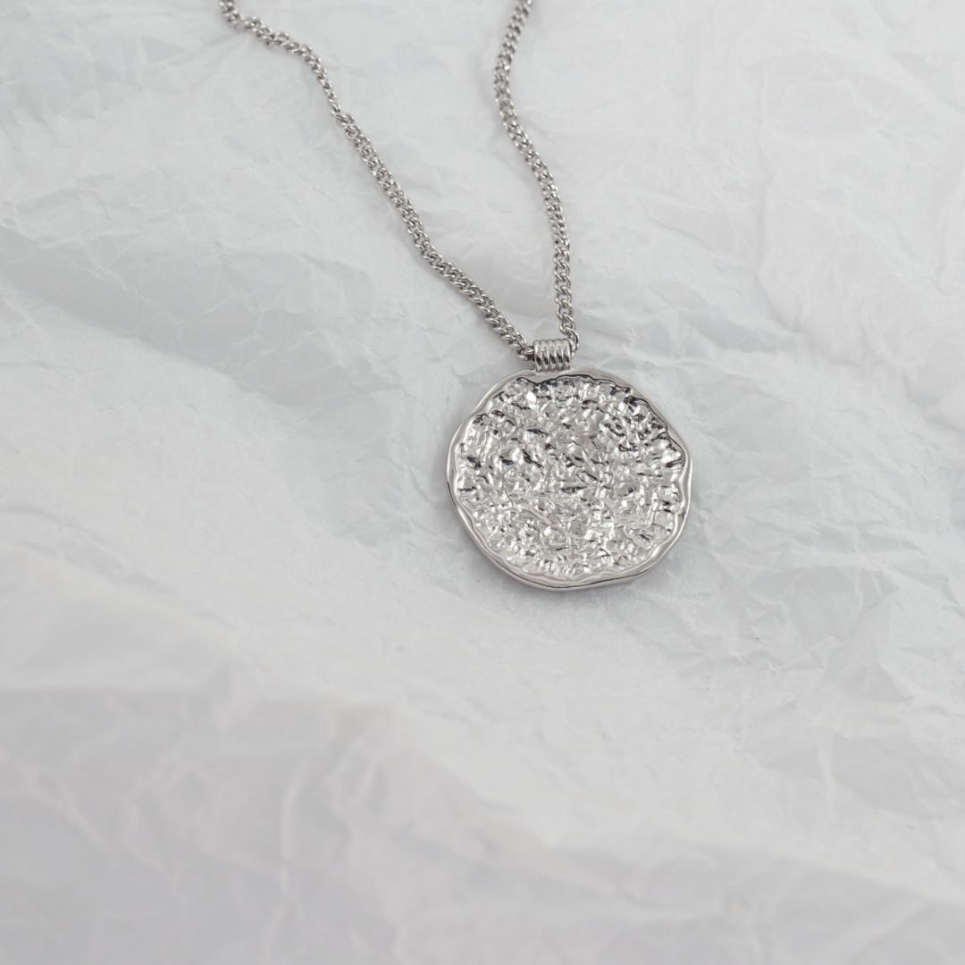 Колье с фактурной поверхностью из коллекции MEMORY