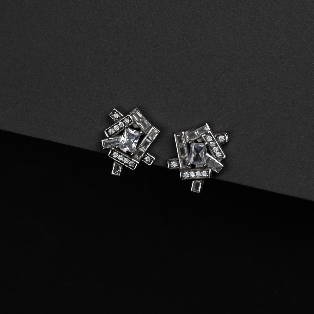 Серьги с багетным цирконием