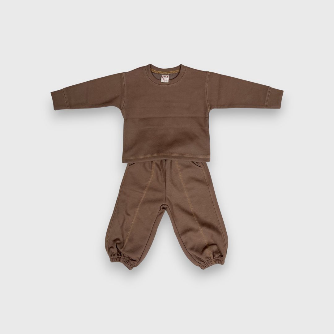 Коричневый комплект одежды