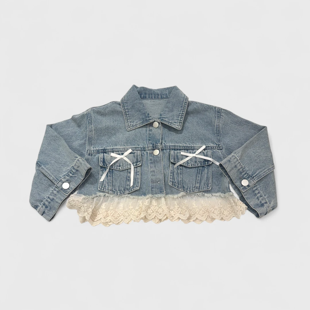 Джинсовая куртка с кружевом
