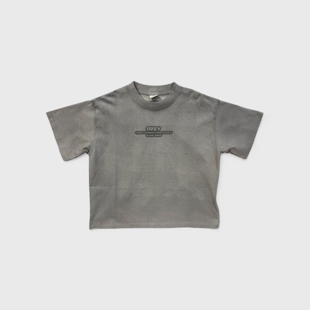 Серая футболка