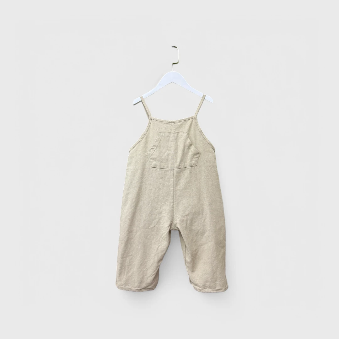 Бежевый комбинезон